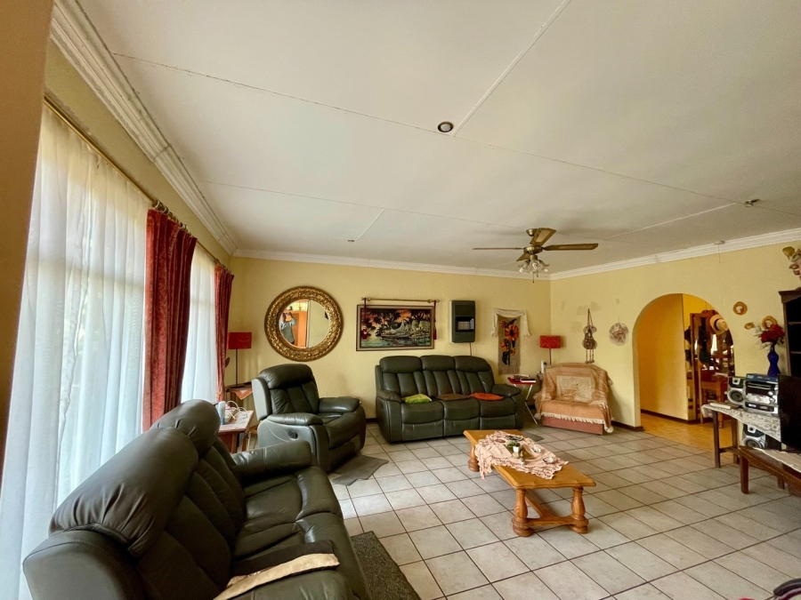 3 Bedroom Property for Sale in Wilkoppies North West